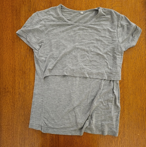 Gray soft tee - Picture 1 of 3